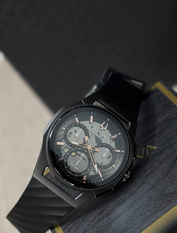 Reloj Bulova Curv titanio (98A162) Cuarzo de alto rendimiento cronógrafo curv