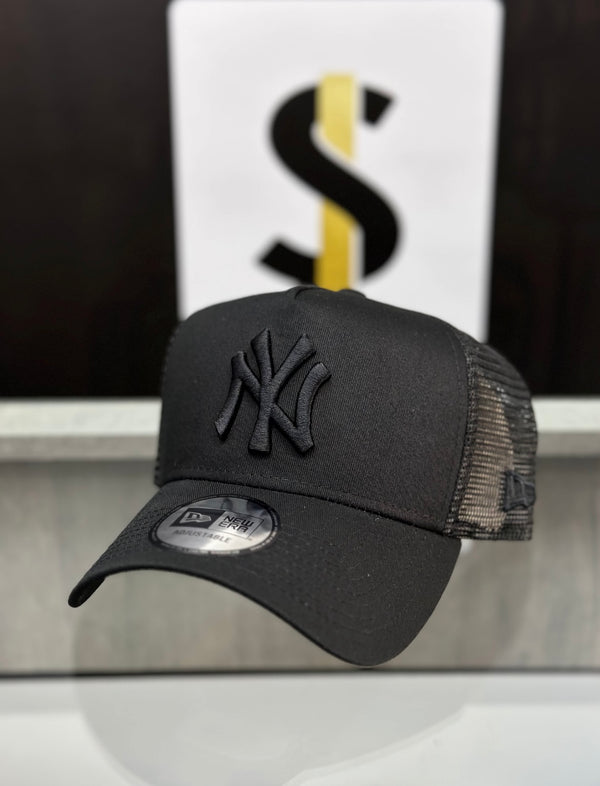 NEW ERA YANKEES/NEGRA/TRUCKER AJUSTABLE